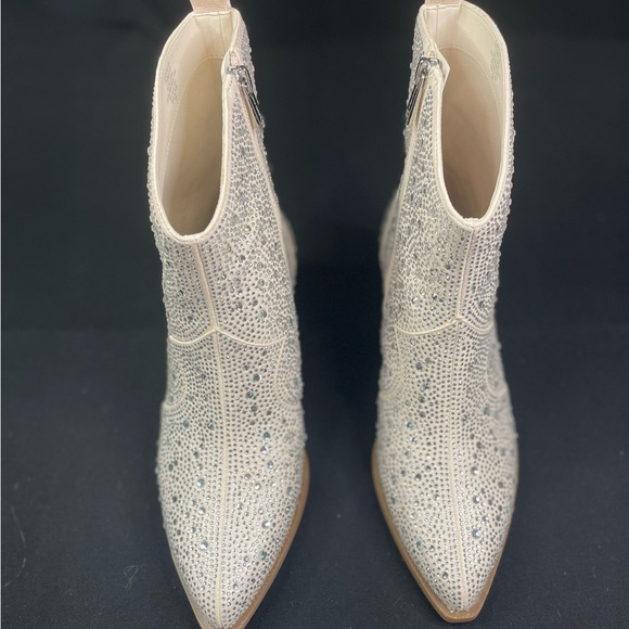 Jessica Simpson Ostelle Rhinestone Western Bootie - Picture 9 of 15